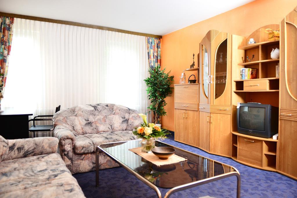 Landhotel Michaelishof Μπέργκεν Εξωτερικό φωτογραφία